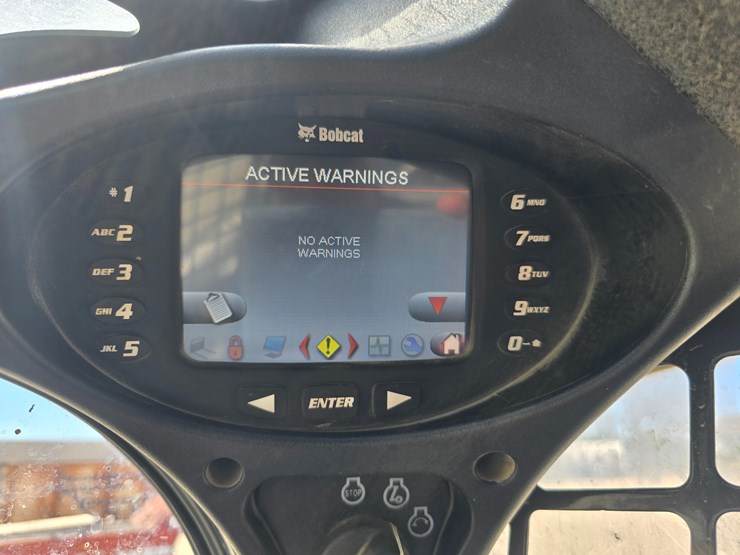 2020-bobcat-t770-image-45