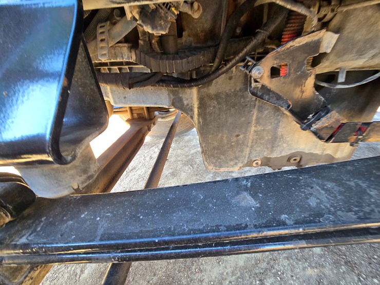 2019-peterbilt-567-image-37