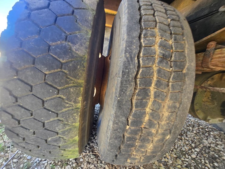 1997-ford-f700-image-67