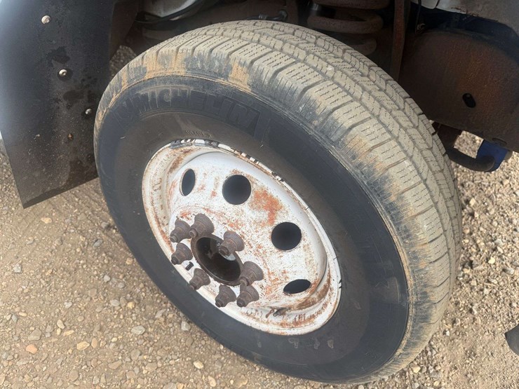 2006-ford-e350-image-10