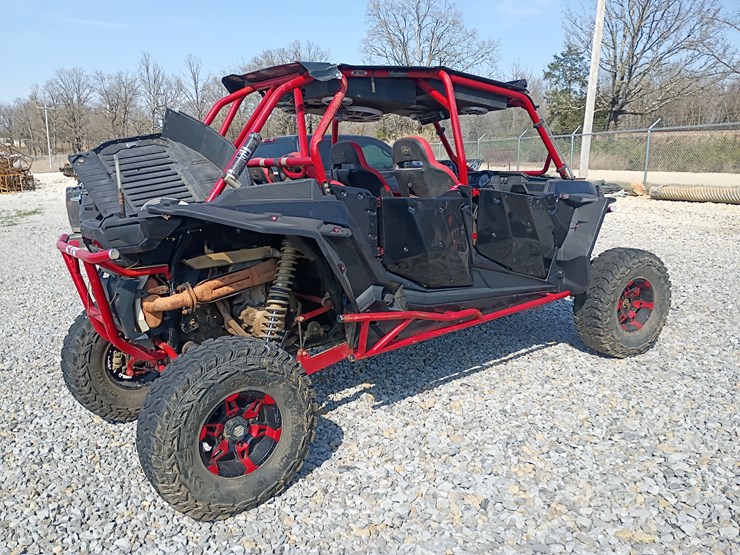 2015-polaris-ranger-image-10