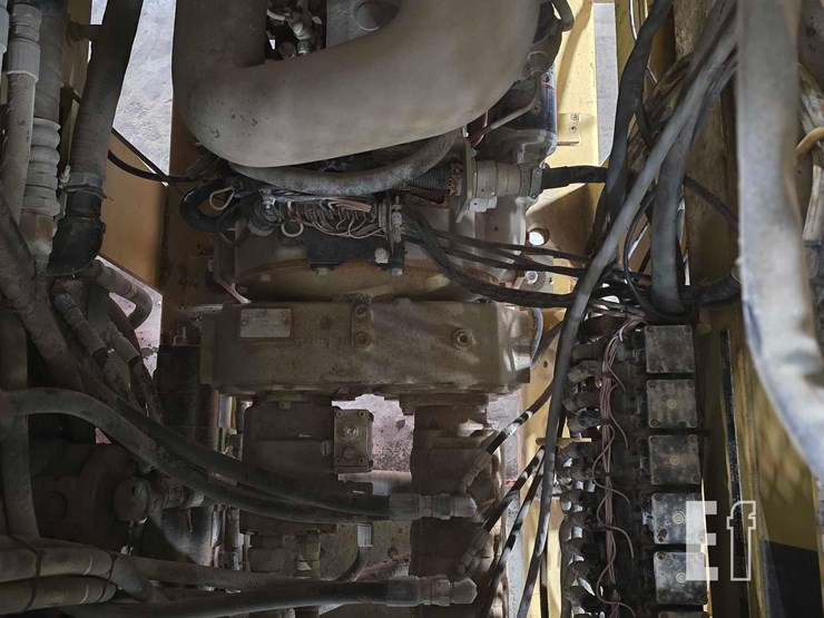 easi-pour compact curb-&-gutter-paver-image-17