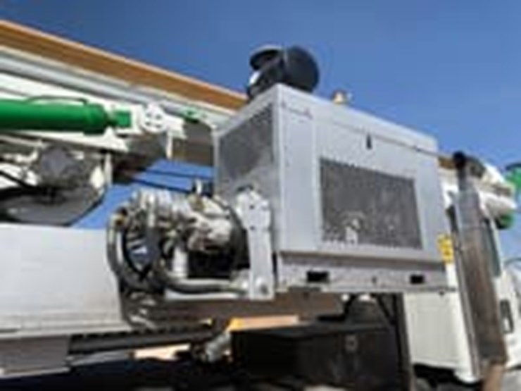 2024-kenworth-t800-image-8