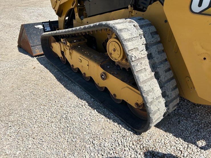 2023-caterpillar-299d3-xe-image-17