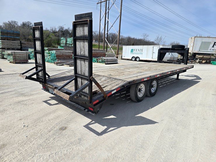 #22628-•-2005-bales-gooseneck-trailer-image-12