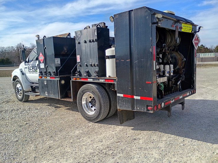 2005-ford-f750-image-6