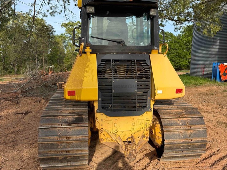 2010-komatsu-d51px-22-image-5