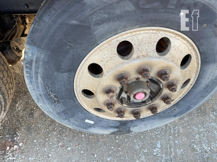 2002-kenworth-t800-image-15