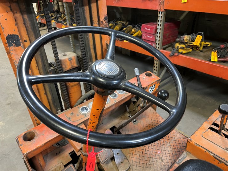 #1466-•-yale-5000-lb-lift-capacity-forklift-(pr4)-image-17