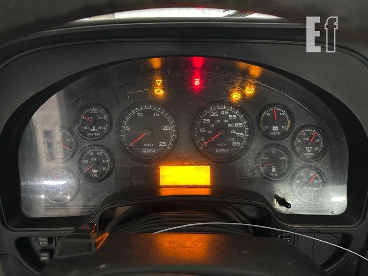 2017-international-prostar-image-17