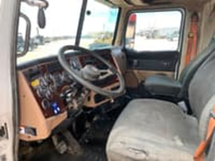 2012-western-star-4900-image-11