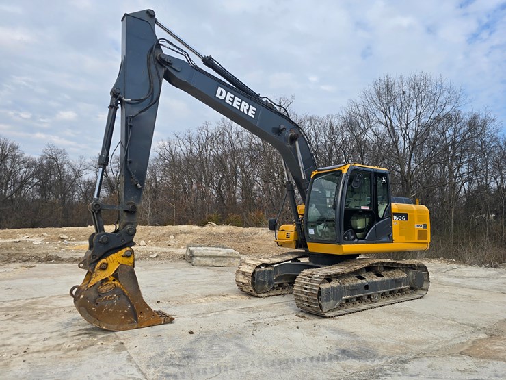 2013-deere-160g-lc-image-2