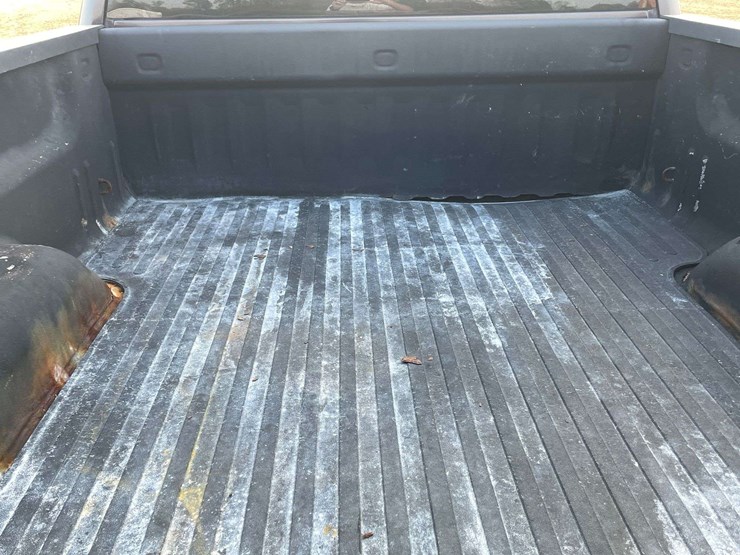 2016-chevrolet-silverado-1500-lt-image-15