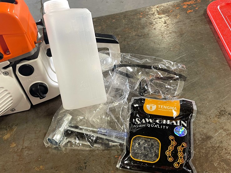 #7005-•-chainsaw-(cw)-image-9