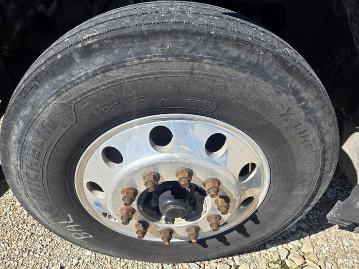 2014-international-prostar-image-101