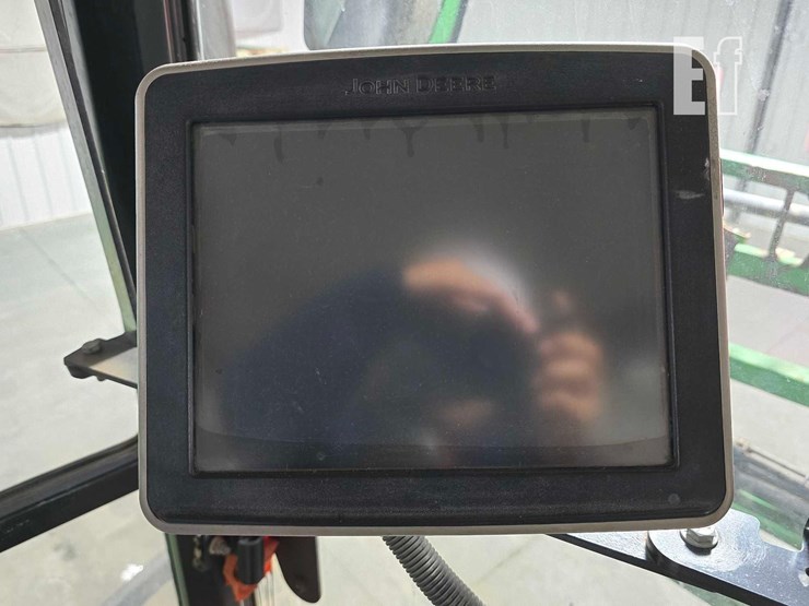 2011-john-deere-4630-image-18