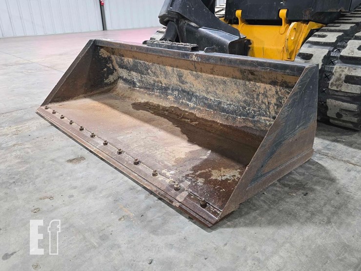 2022-jcb-3ts-8t-image-9