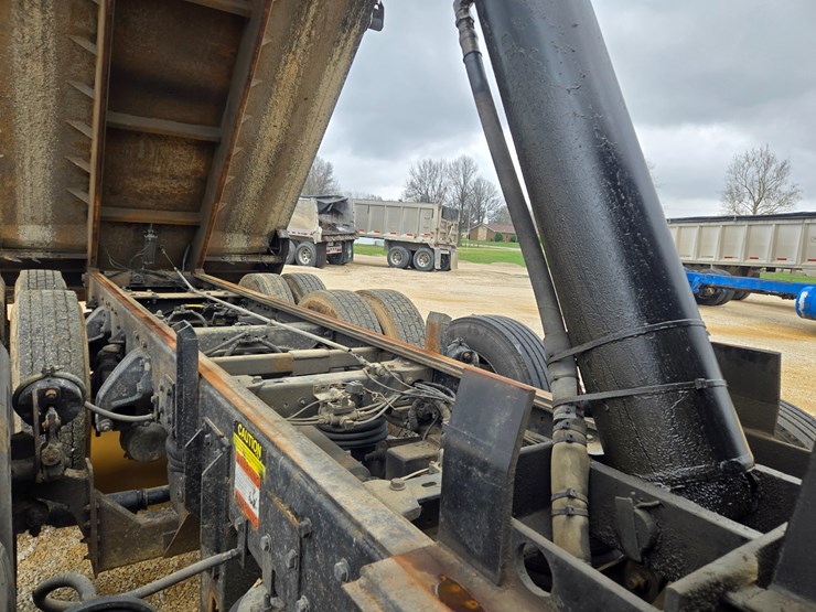 2014-kenworth-t660-image-40