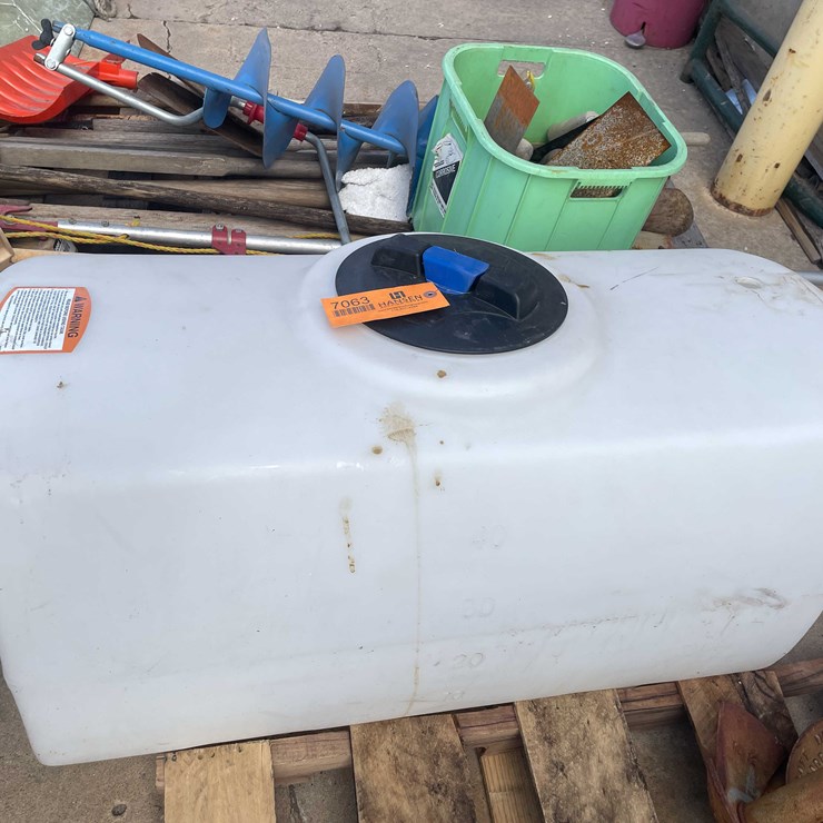 #7063 • 50 Gallon Water Tank (O3)