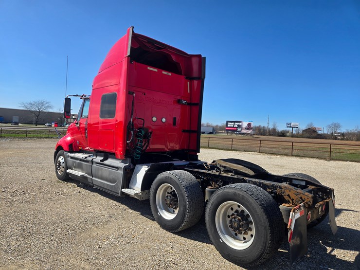 2014-international-prostar-image-13