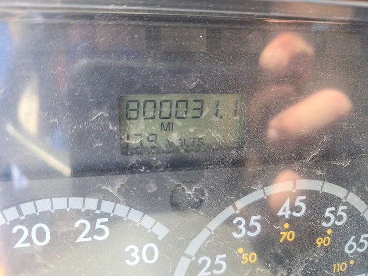 2006-freightliner-columbia-120-image-59