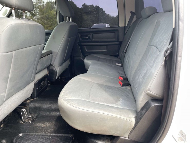 2014-dodge-ram-2500-image-14