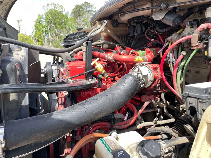 2017-freightliner-mt45-image-7