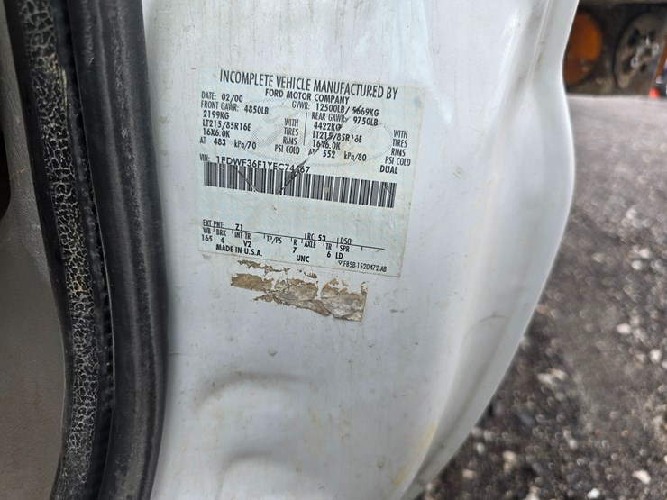 2000-ford-2000-image-24