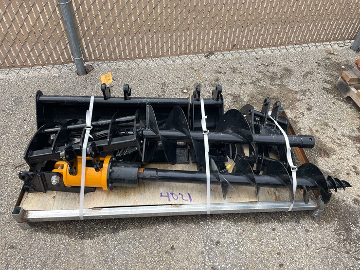 #7036-•-unused-giyi-8-piece-attachment-fit-for-mini-excavators-(o10)-image-4