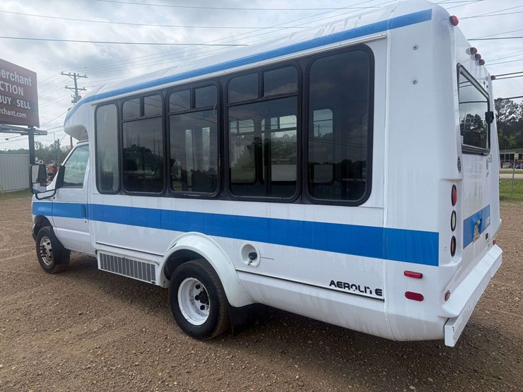 2006-ford-e350-image-2