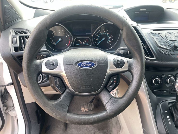 2014-ford-escape-image-12