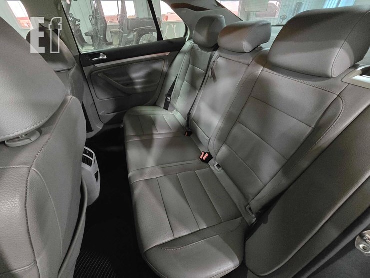 2007-volkswagen-jetta-image-16