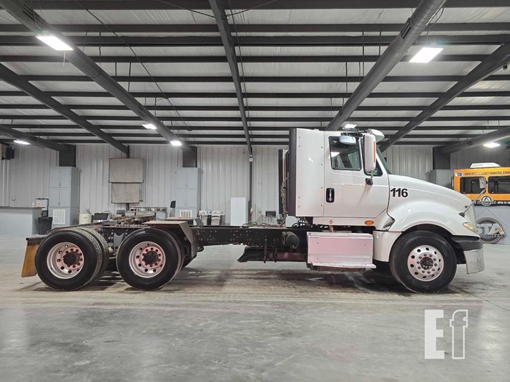 2017-international-prostar-image-6