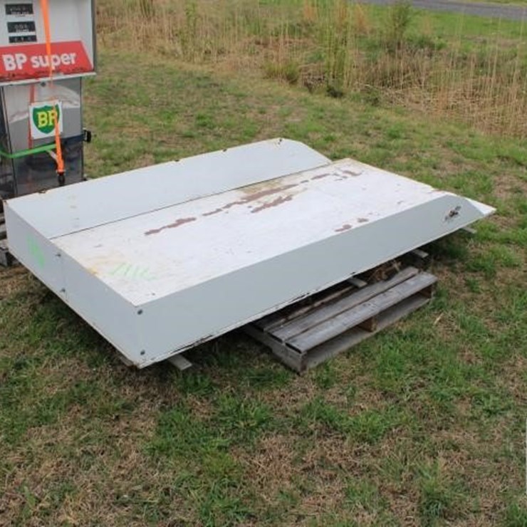 #1116 BED RAT ROLL OUT TRUCK BED 8 X 47