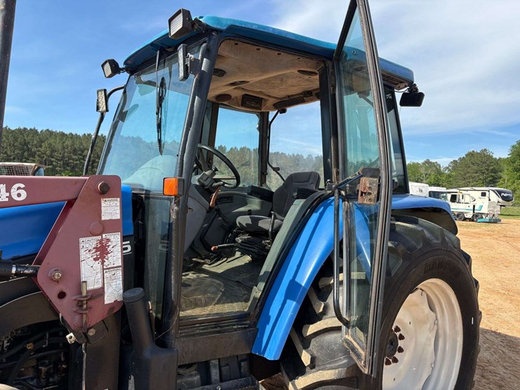 new-holland-7635-image-15