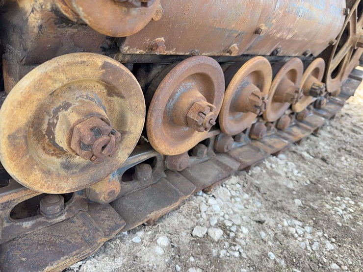 1932-cletrac-20-crawler-image-19