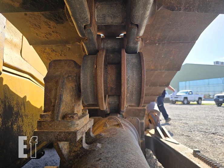 2006-caterpillar-d6r-xl-iii-image-30