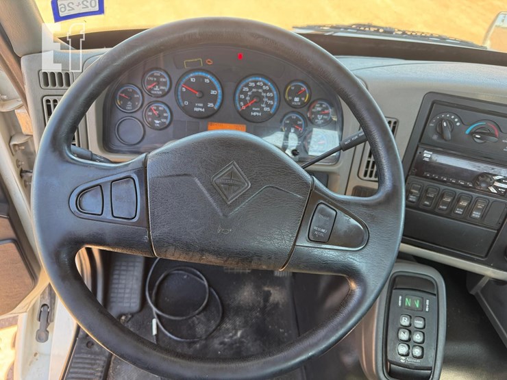 2017-international-transtar-8600-image-16