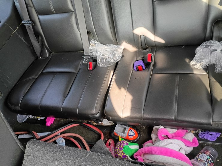 2010-chevrolet-tahoe-image-64