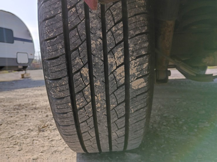 2010-chevrolet-tahoe-image-82