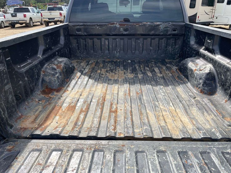 2011-chevrolet-silverado-1500-image-15