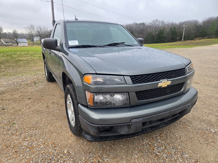 2011-chevrolet-colorado-image-19