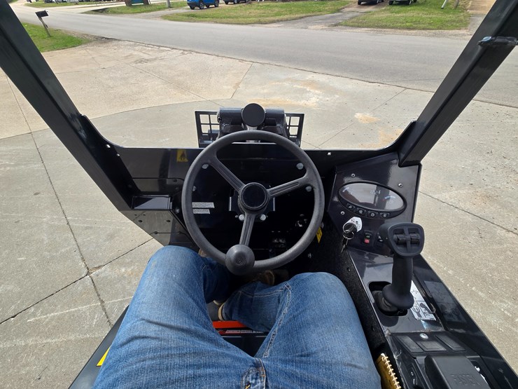 2023-bobcat-l28-image-30