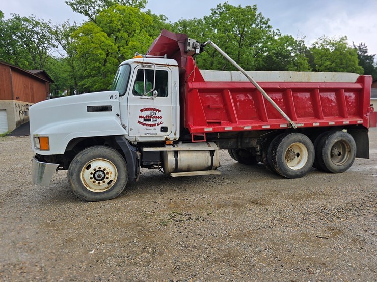 1994-mack-ch613-image-3