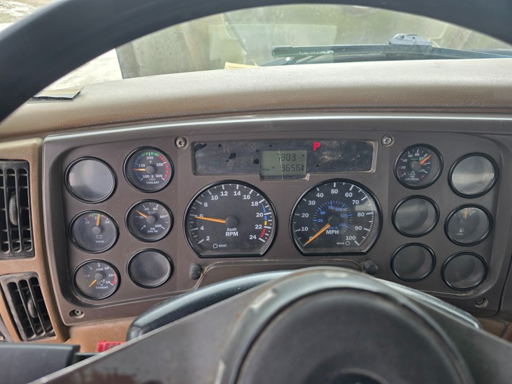 #22591-•-2007-mack-cv713-granite-roll-off-truck-image-59