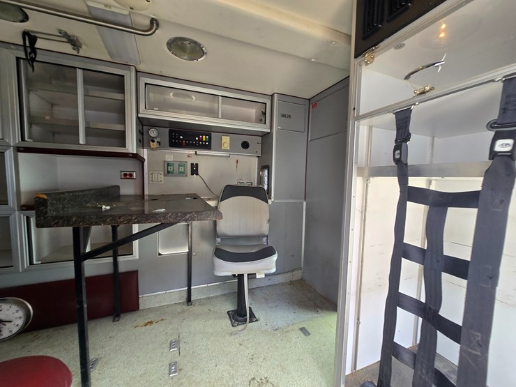 2000-ford-2000-image-47