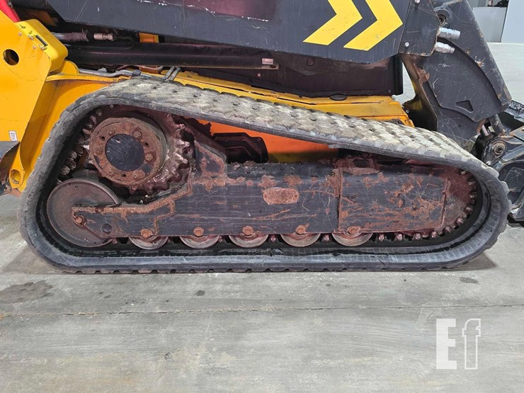 2020-jcb-3ts-8t-image-29