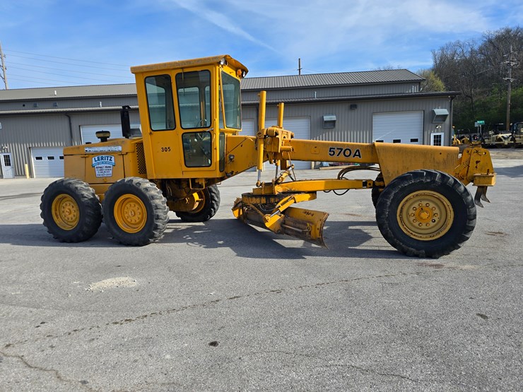 1971-deere-570a-image-15