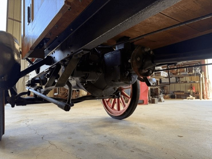 1920-traffic-truck-image-20