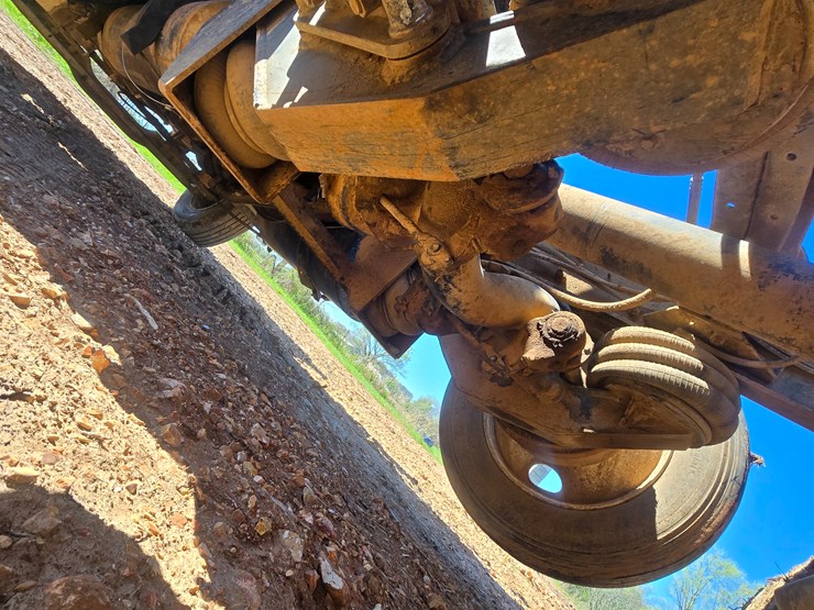 1994-mack-rd690s-image-86